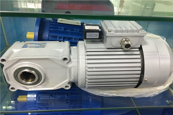 HG直交軸減速機(jī)，準(zhǔn)雙曲面斜齒輪減速機(jī),直角減速機(jī),直角減速電機(jī),直交軸減速電機(jī) (17)